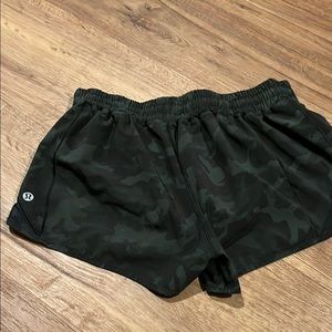 Lululemon Athletica Green Athletic Shorts with Elastic Waistband